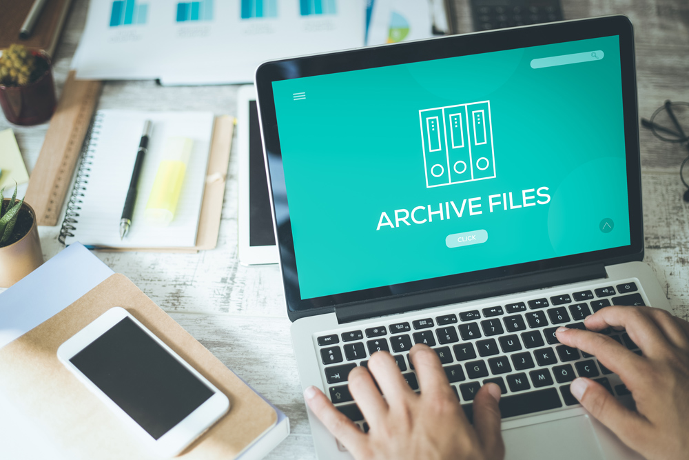 archive files laptop